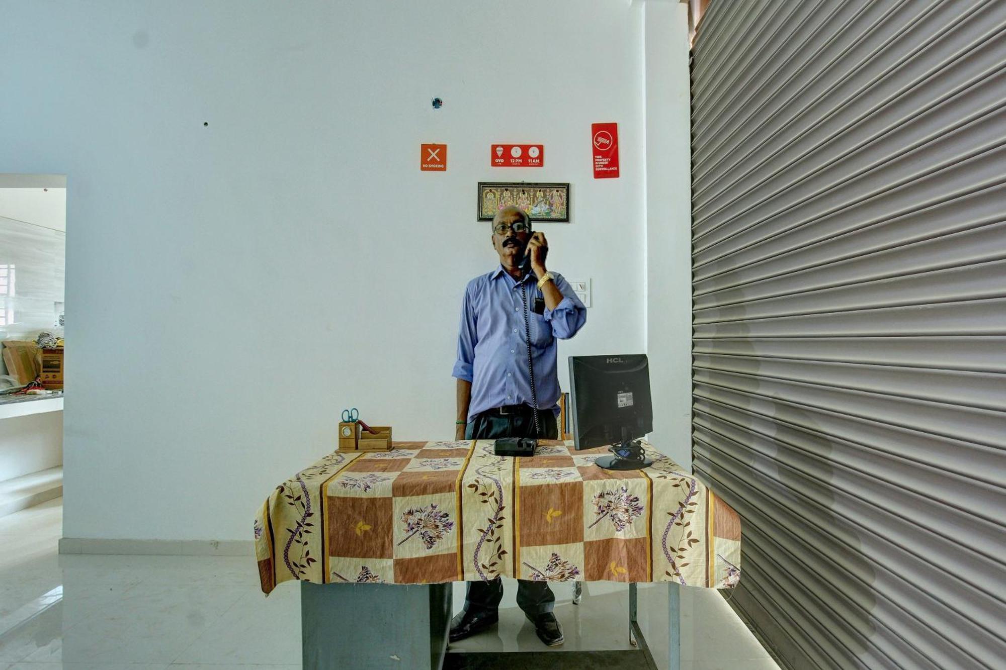 Hotel FabExpress Blue Moon à Singānallūr Extérieur photo